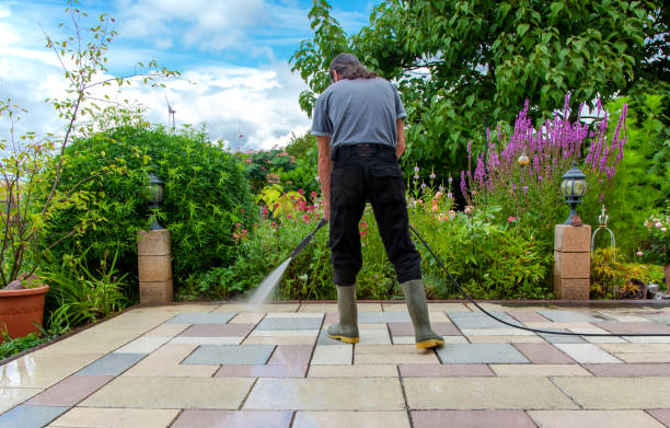 Professional Pressure Washing in Ishpeming, MI